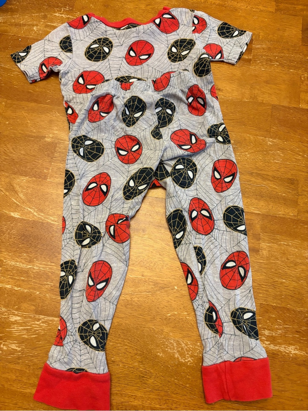 Two pair Kids Spider-Man Pajama Sets - Red, Navy, Black - Picture 7 of 10